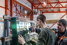 Шыныны лазерлік өңдеу және смарт-пленканы өңдеу цехы
